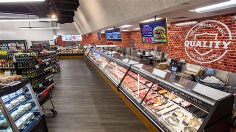 Fareway meat and grocery - Fareway Meat and Grocery is a Midwestern grocery chain offering a wide variety of produce, meat, dairy, and dry goods at a low price. In addition to the huge selection of grocery items, Fareway is best known for the large meat counter. The high-quality meat is cut by hand and ground beef is made in-house daily.